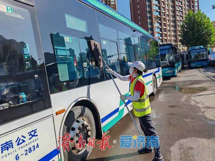 泉城金秋迎双节，公交出行攻略请查收