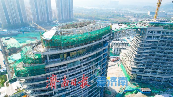 空中连廊合龙 幕墙施工启动 济南园博园未来之城建设迈入新阶段