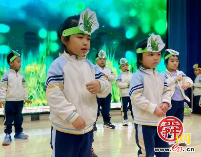 读书读出新花样？鹤琴英华幼儿园的世界读书日太会“整活”啦！
