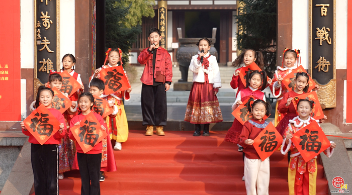 【网络中国节·春节】“泉”在济南过大年｜秦琼祈福·灯映龙潭