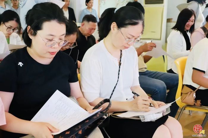 “新鲜看得见，食安暖童心”济南市经五路幼儿园开展家园膳食品鉴会