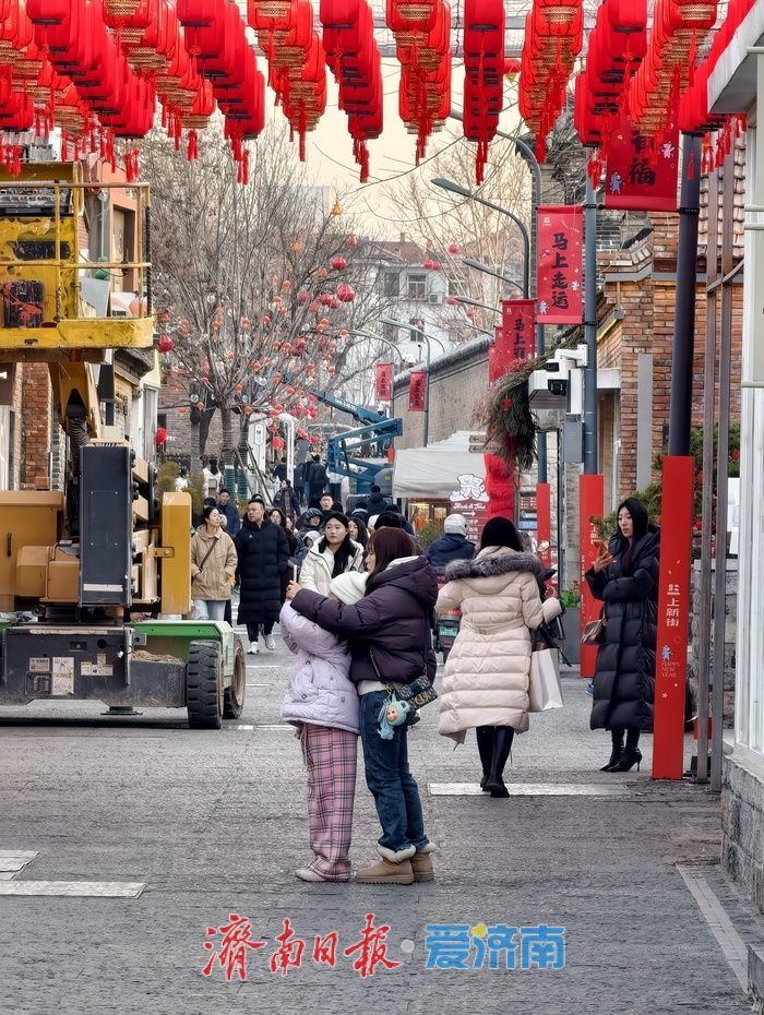 百年上新街焕新迎新春