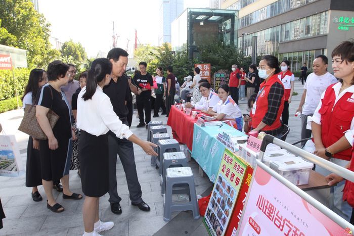 弘扬慈善文化 践行慈善惠民 济南举办“中华慈善日”主题公益市集活动