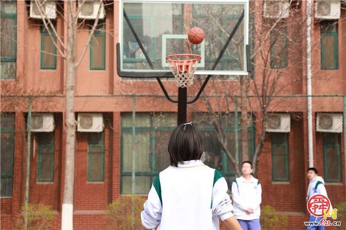 健康第一，投出精彩！济钢高中全福校区举办投篮比赛