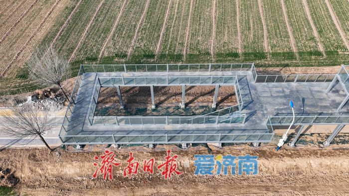 出地铁，入画境：曲家庄“田园玻璃栈桥”静待客来