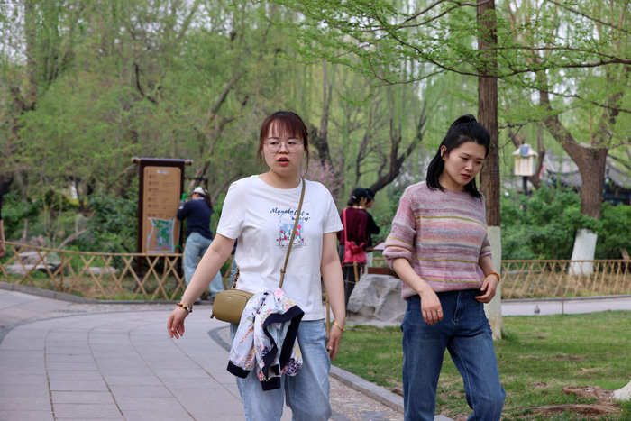 春日热如夏！济南4月1日气温达28℃