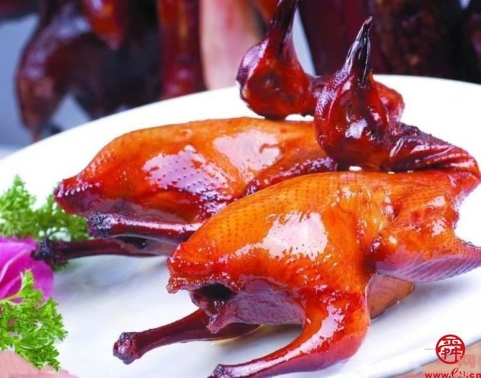 章丘宣讲带您走进舌尖上的“椿”天