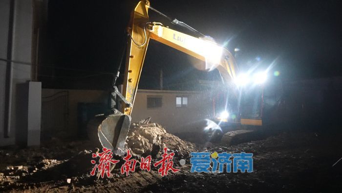 济南港九路工程正加班加点赶工