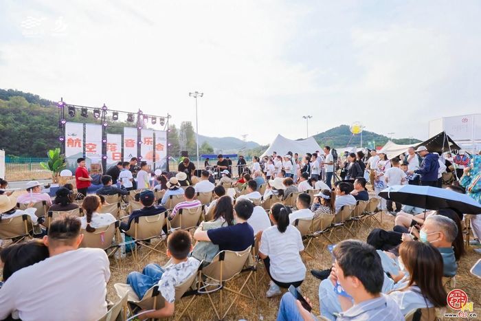 赛事赋能低空新赛道，体育激活产业新动能——济南航空运动嘉年华打造户外运动经济融合样板