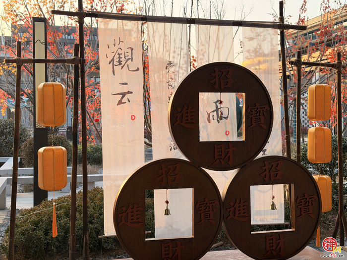 亮灯映泉城 文旅新标启新春 济南如梦令乐园李清照花灯点亮千年风雅