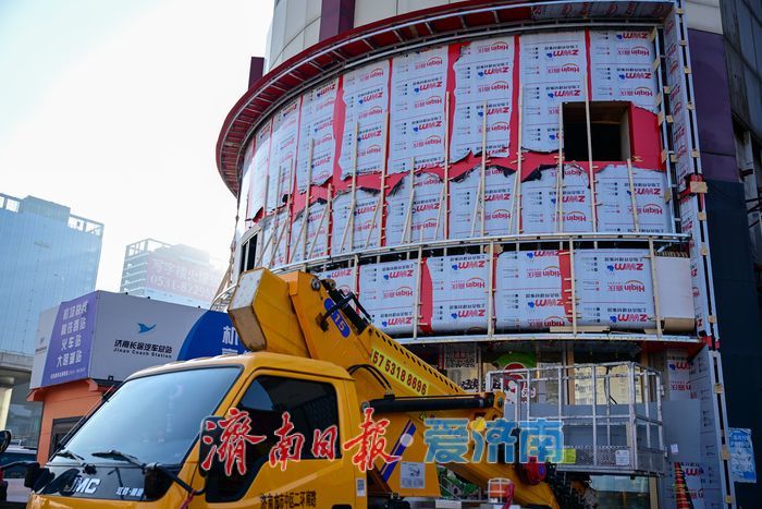 济南汽车总站旁的“雪王”换新装！旗舰店闭店升级，将带来新体验