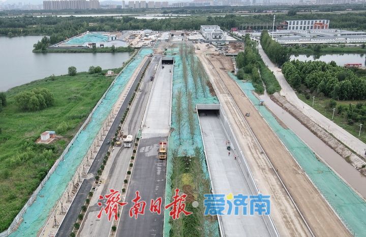 济南黄岗路黄河隧道工程冲刺年内通车建设目标