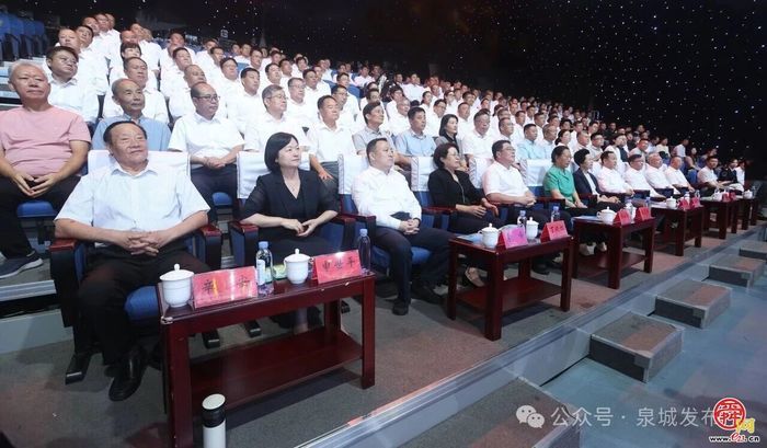 “泉城公交 温暖泉城”——2026济南公交榜样发布活动举行