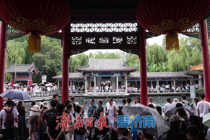 一年四季 泉在济南｜烟雨“济南府”赛江南 雨中泉水游别样体验