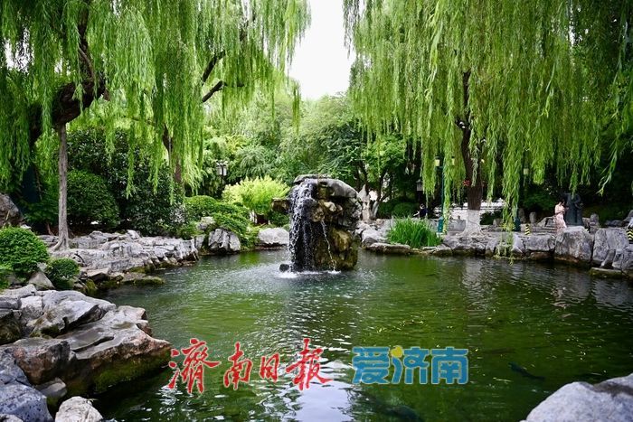 一年四季 泉在济南丨泉水节盛会尽显泉城生态底色，月牙泉稳定喷涌打造赏泉胜地