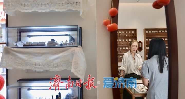 “95后”女孩扎根济南老商埠 小店铺闯出创业新赛道