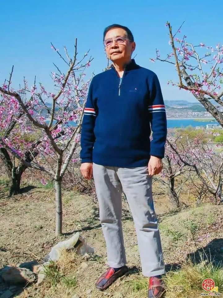 《济南泉水诗百家精选》签名赠书活动本月22日举办