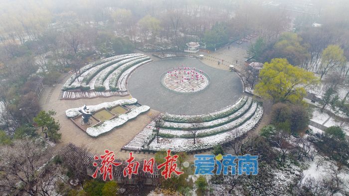节后春雪添雅韵 济南森林公园解锁冬春交融新景致