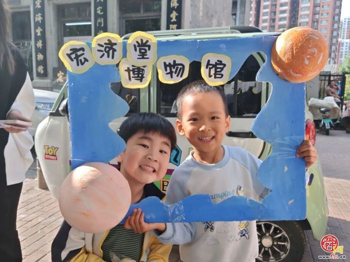 超燃！亲子微马乐翻天——济南市经五路幼儿园举办趣味运动嘉年华系列活动