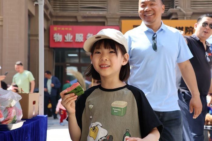 尝第一口鲜甜!济南仁风、太平宝西瓜领衔泉水人家“西瓜宴”
