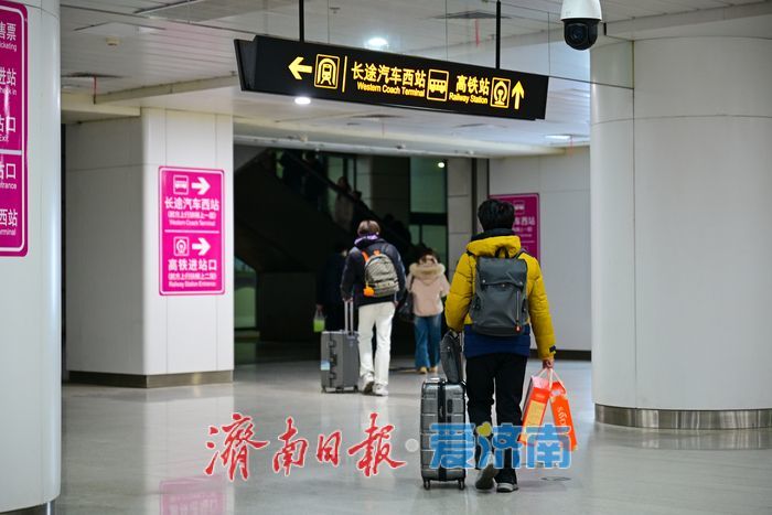 轨道上的“泉”速春运：济南地铁承载幸福与团圆