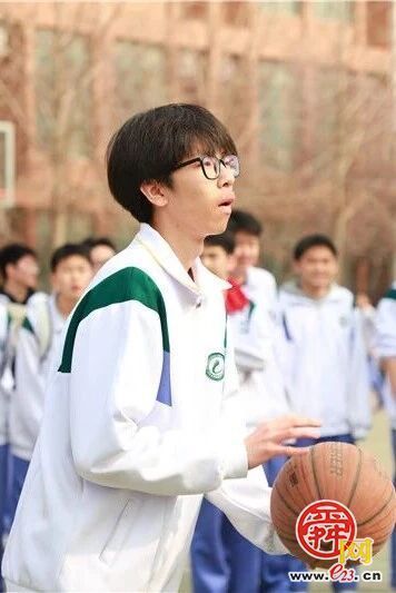 健康第一，投出精彩！济钢高中全福校区举办投篮比赛