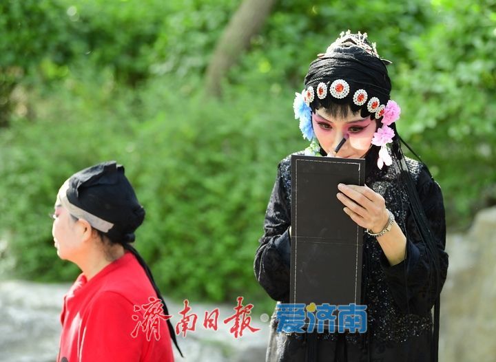 千佛山“三月三”庙会启幕，祓禊古礼引游客穿越千年