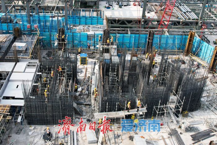 抢抓假期施工窗口期 西客站片区在建“第一高”建设提速