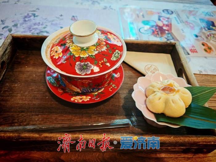 盖碗咖啡香满巷 老街新生引客来