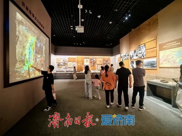 国庆首日人气爆棚！近两万人涌进山东博物馆享受文化盛宴