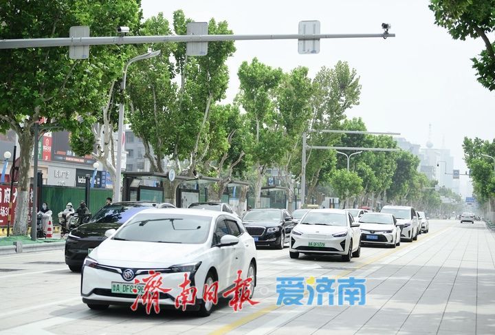 泉城路全段恢复通行