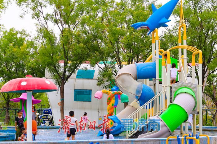 唐冶中央公园：亲子娱乐的梦幻之地