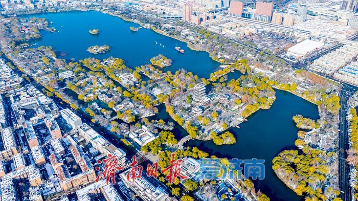 雪后大明湖景如画 超然楼与城市天际同框