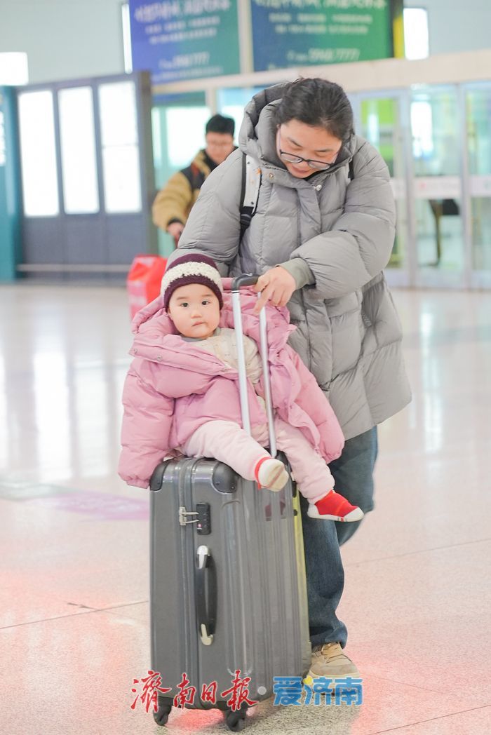 春运迎节前客流小高峰