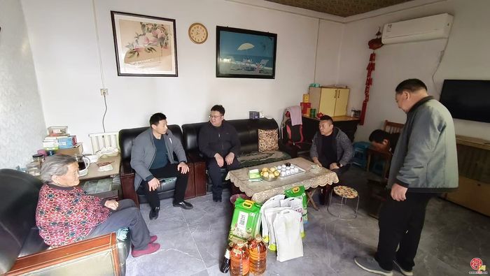 情暖重阳敬桑榆 金融爱心入乡村——市委金融办携手国金惠商民资公司赴莱芜王王石村开展慰问活动