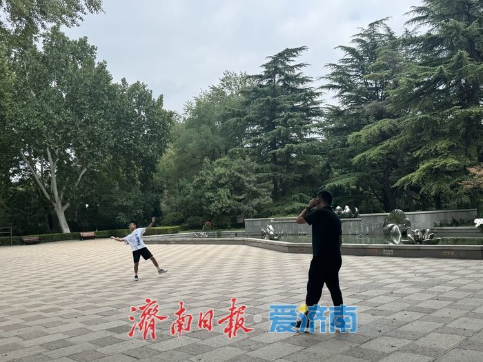 一年四季 泉在济南丨百花公园绿树成荫景如画 市民休闲好去处
