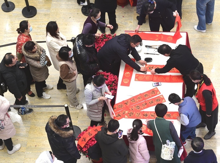 “沿着运河看年画”展览带着年味亮相山东博物馆