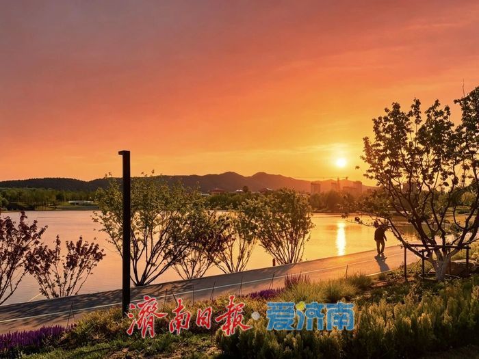 彩虹湖跃晴光，杨家河织新绿！雨后的高新东区，美成“生态调色盘”