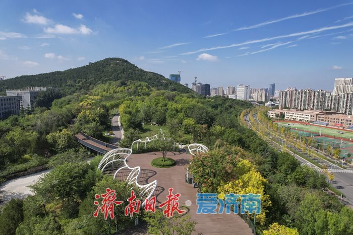 一年四季 泉在济南丨雨过天晴，最美“济蓝”开机上线！