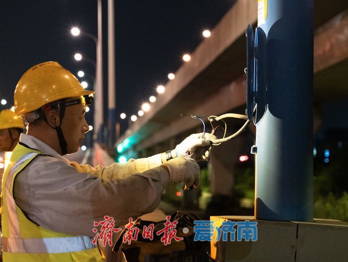 济南两条高架路完成31公里“光明升级”，照度提升50%