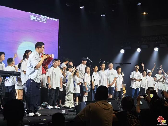 少儿乐队燃爆泉城  青春音浪席卷摩登天空