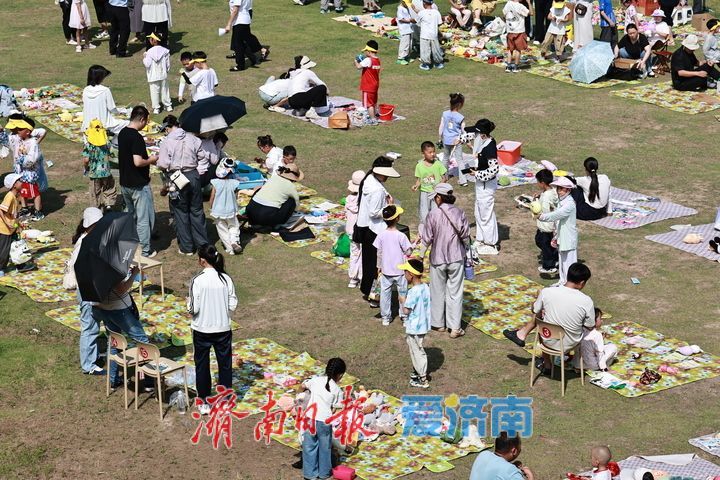 童趣市集欢乐开市