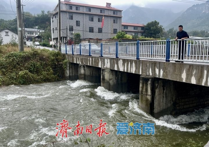 济南连续降雨致玉符河上游水量暴涨