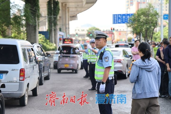高考首日温情启幕 济南一中考点多方护航助力学子逐梦