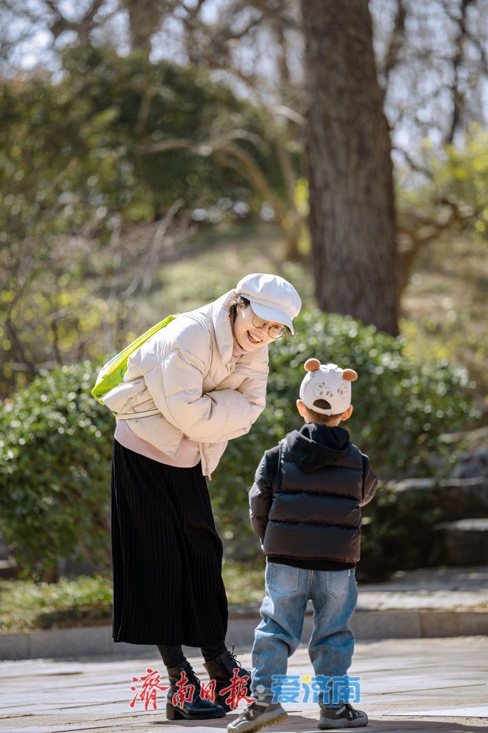 一年四季 泉在济南丨迎春花、玉兰、梅花竞相绽放，泉城公园一派春意盎然