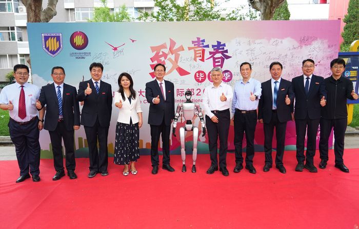 398份录取通知书！山东师大附中国际部2026届毕业生全部获世界名校录取
