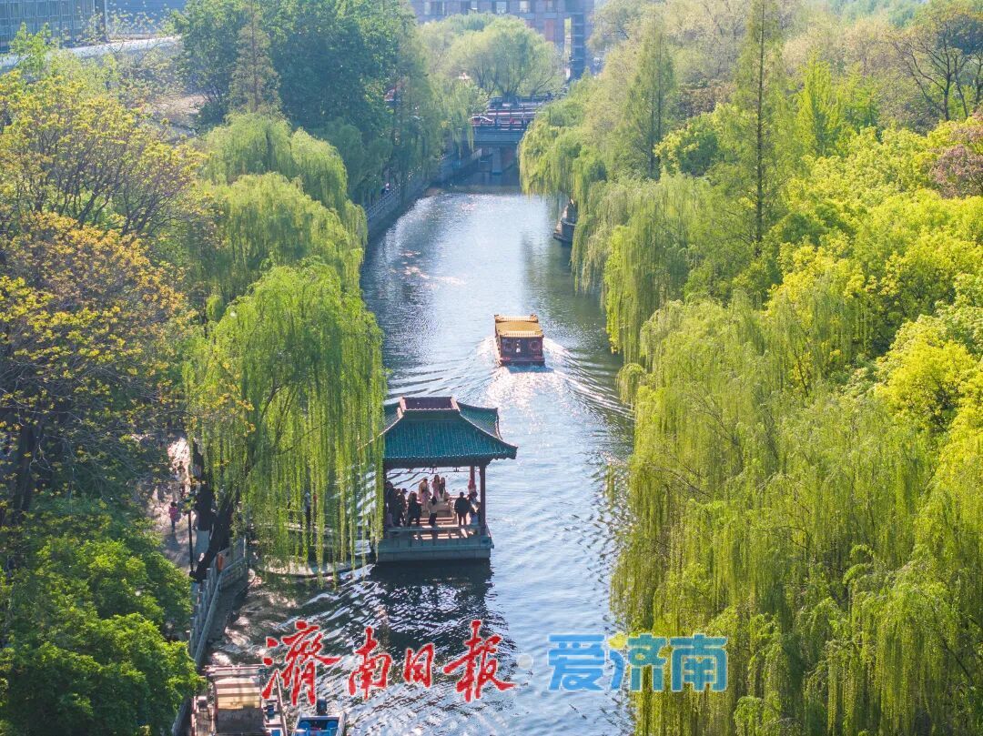 天下第一泉风景区清明假期人气爆棚，千年泉韵绽风华