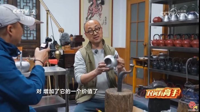 章丘非遗点银壶绽光彩，匠心好物荣登央视CCTV-2