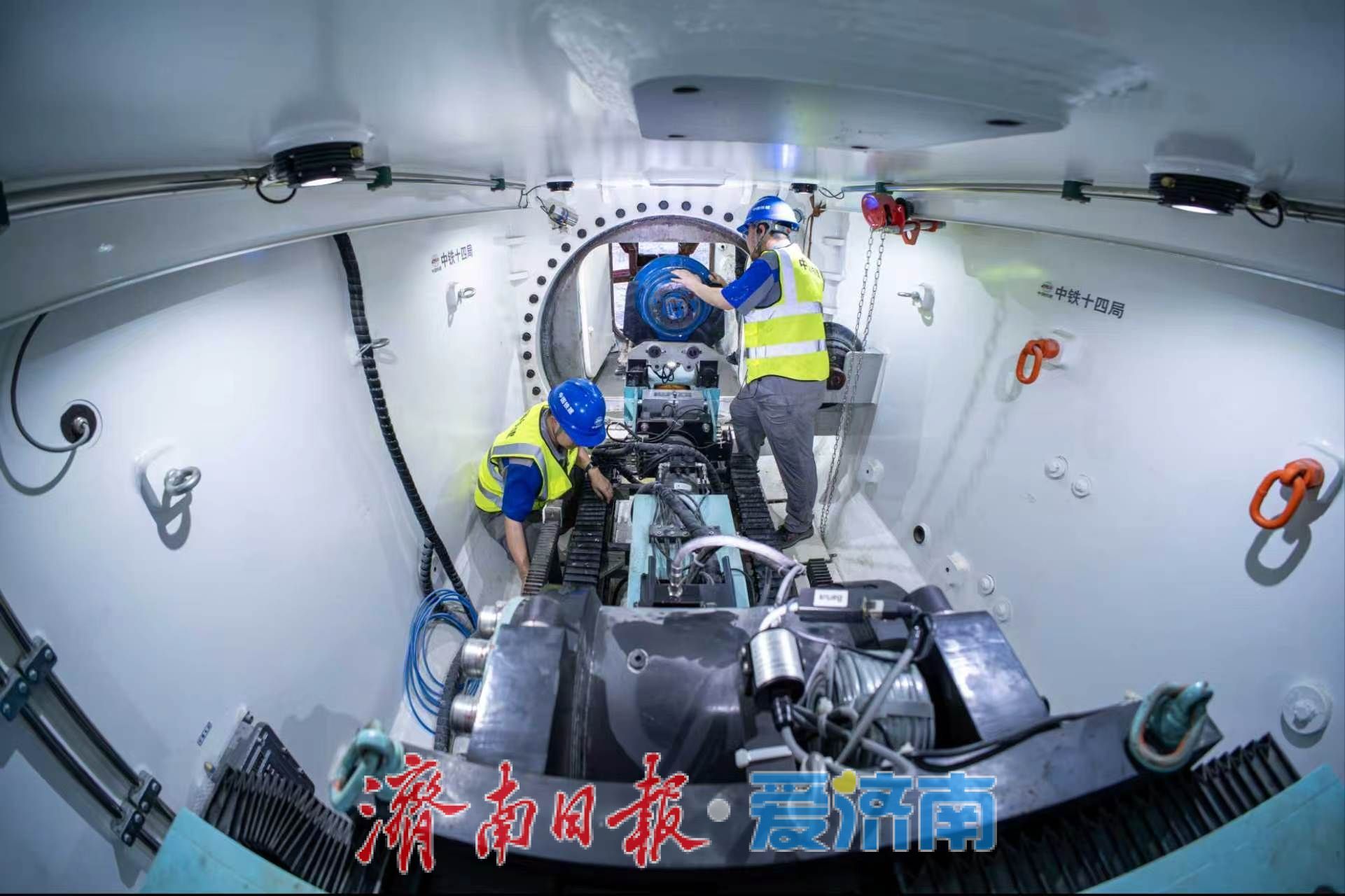 智造“换刀手” 闯关“无人区”——我国首台重载智能盾构换刀机器人攻坚纪实