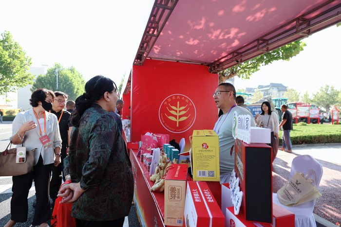 泉城好品庆丰收  济南农特产品精彩亮相 2026年中国农民丰收节山东主场活动